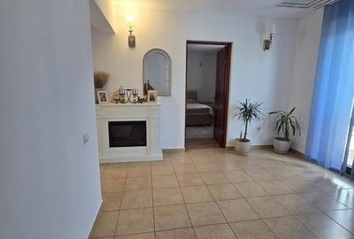 Casă cu 4 camere cu Teren 66 Mp în Central - 3