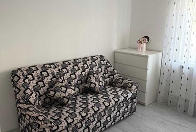 Apartament cu 2 camere semidecomandat în Micro 6 - 7