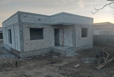 Casă cu 2 camere în Ișalnița - 6