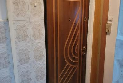 Resita, Garsoniera, Aleea albastrelelor - 7