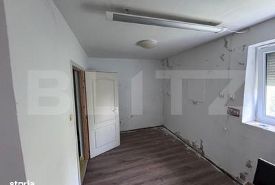 Spațiu comercial, de 225 mp, în Valea - 2