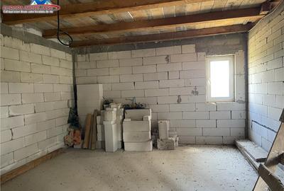 Casa de in localitatea Malcoci - 6