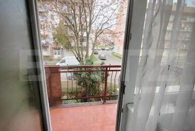Apartament cu 3 camere semidecomandat în Central - 10