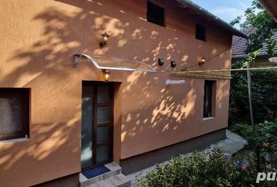 Apartament cu 3 camere semidecomandat în Central - 1