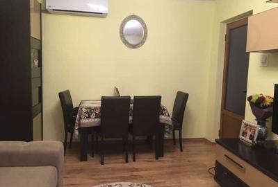Apartament cu 3 camere semidecomandat în Baza 3 - 4