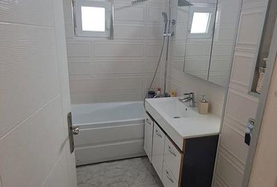 Apartament cu 4 camere decomandat în Progresul - 7