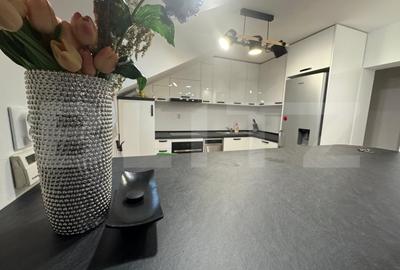 Apartament cu 3 camere, 80 mp, zona Spiru Haret Suceava - 1