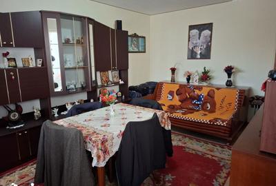 Apartament cu 2 camere decomandat în Tomis III - 2
