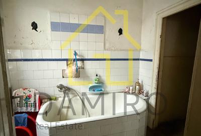 Casă cu 9 camere cu Canalizare în Unirii - 9