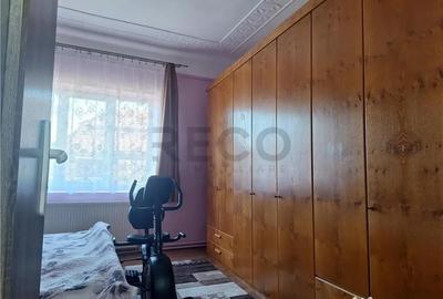 Casă cu 5 camere cu Canalizare în Tărian - 8