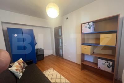 Apartament cu 3 camere decomandat în Craiovița Nouă