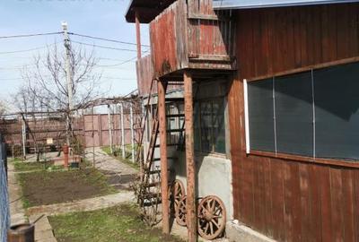 Casă cu 2 camere cu Teren 530 Mp în Lacu Sărat - 2