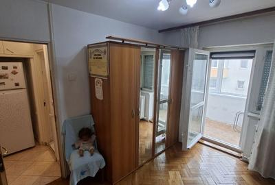 Apartament cu 4 camere decomandat în Aviației - 12