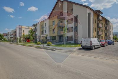 Apartament cu 3 camere decomandat, mobilat în Tractorul - 3