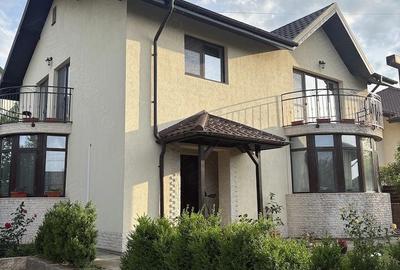 Casă cu Teren 500 Mp în Central - 3