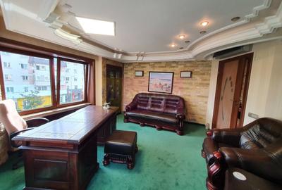 Apartament cu 3 camere decomandat în Ultracentral