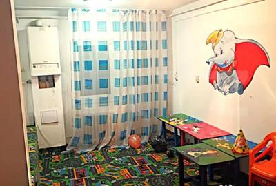 Apartament cu 4 camere decomandat în Central - 1