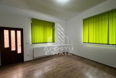 Casa individuala, 5 camere, 3 bai cu terasa si curte proprie de 400 mp - 6