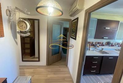 Apartament cu 3 camere decomandat în 9 Mai - 3