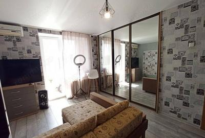 Garsonieră decomandată în Theodor Pallady