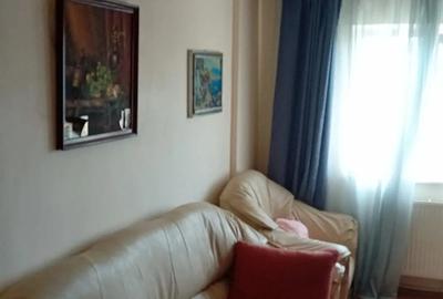 Apartament 3 camere, decomandat, central, Bacau