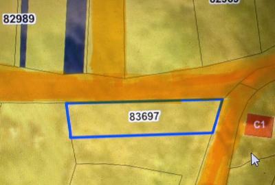 Teren de 400 mp, în Central - 2