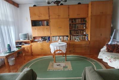 Apartament cu 4 camere decomandat în Sud - 8