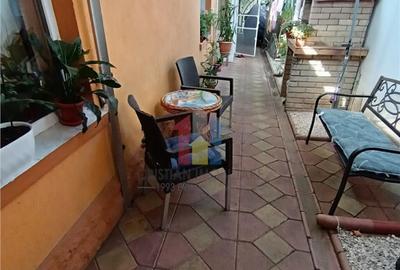 Casa 5 camere, teren 182 mp, Islaz-Plantelor