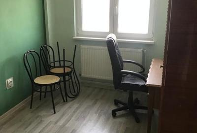 Apartament cu 4 camere în Roșiori de Vede - 3