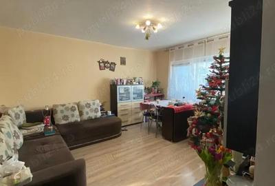 Apartament cu 3 camere decomandat în Sălăjan - 3