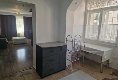 Inchiriez ap 3 camere centru - 3