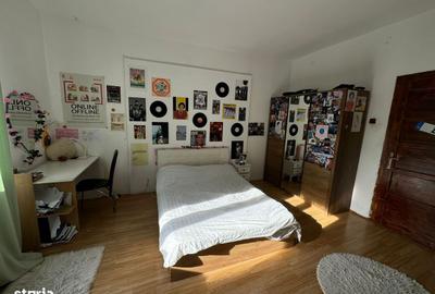 Casă cu 3 camere decomandat în Cristian - 8