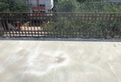 Casă individuală cu 7 camere cu Canalizare în Apărătorii Patriei - 9