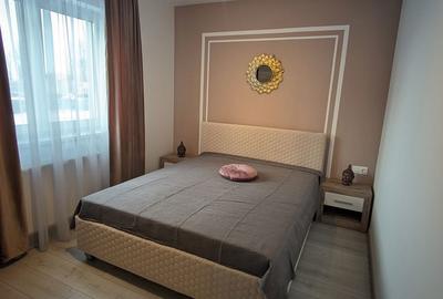 Apartament cu 3 camere decomandat în Tractorul - 4