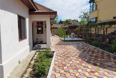 Casă cu 3 camere cu Teren 408 Mp în Central - 4