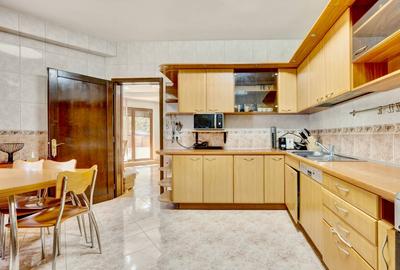 Casă individuală cu 7 camere cu Canalizare în Pipera - 11