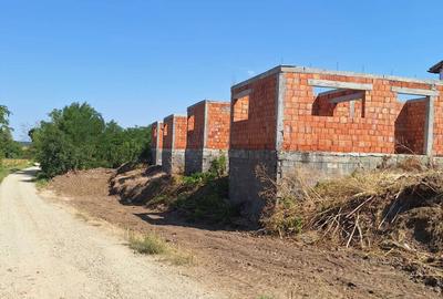 Casă cu 4 camere în Călugăreni - 2