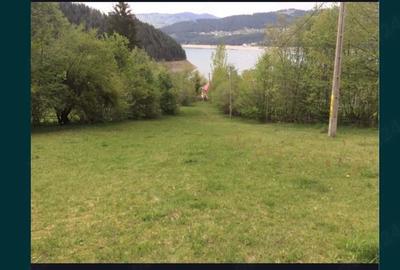 Teren de 2760 mp, în Central