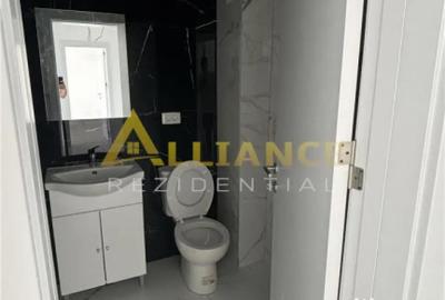 Apartament cu 2 camere decomandat în Apărătorii Patriei - 2
