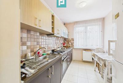 Apartament cu 3 camere în Spitalul Județean - 2