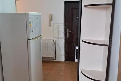 Garsonieră decomandată, mobilată în Buziașului - 5