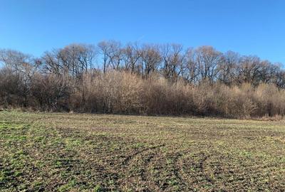 Teren Construcții intravilan de 1600 mp, în Sud