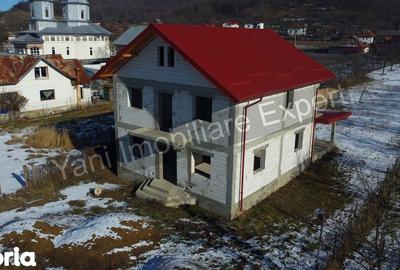 Casă cu 4 camere cu Teren 1250 Mp în Băiculești - 12