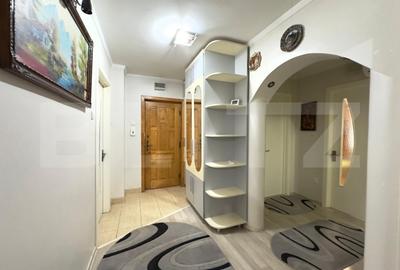 Apartament de inchiriat cu 3 camere decomandat, 81 mp - zona Cetate - 8