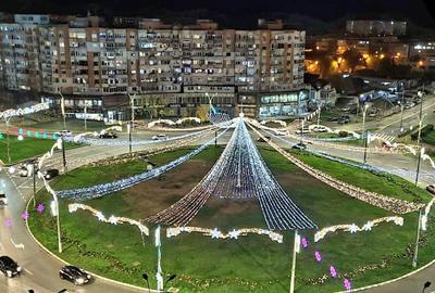 Ap spatios Ps-uri VEGA Ultimul Leu etaj superior priveliste deosebita - 1