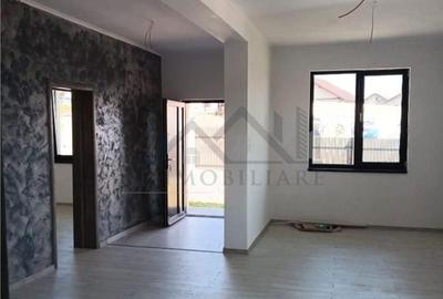 Casă cu 4 camere decomandat în Horpaz - 11