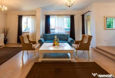 Casă cu 7 camere cu Teren 868 Mp în Trivale