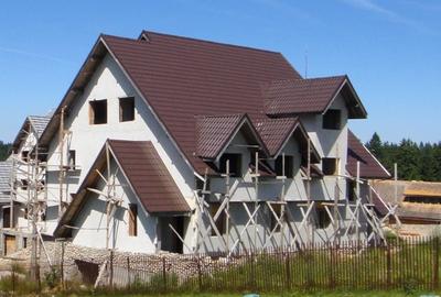 Hotel/Pensiune, de 950 mp, în Pietroasa