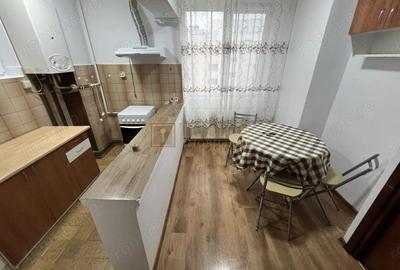 Piata Unirii; dormitor +birou;parcare privata si boxa (centrala proprie si ctr.) - 18
