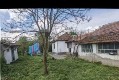 Casă de vânzare cu teren - 4